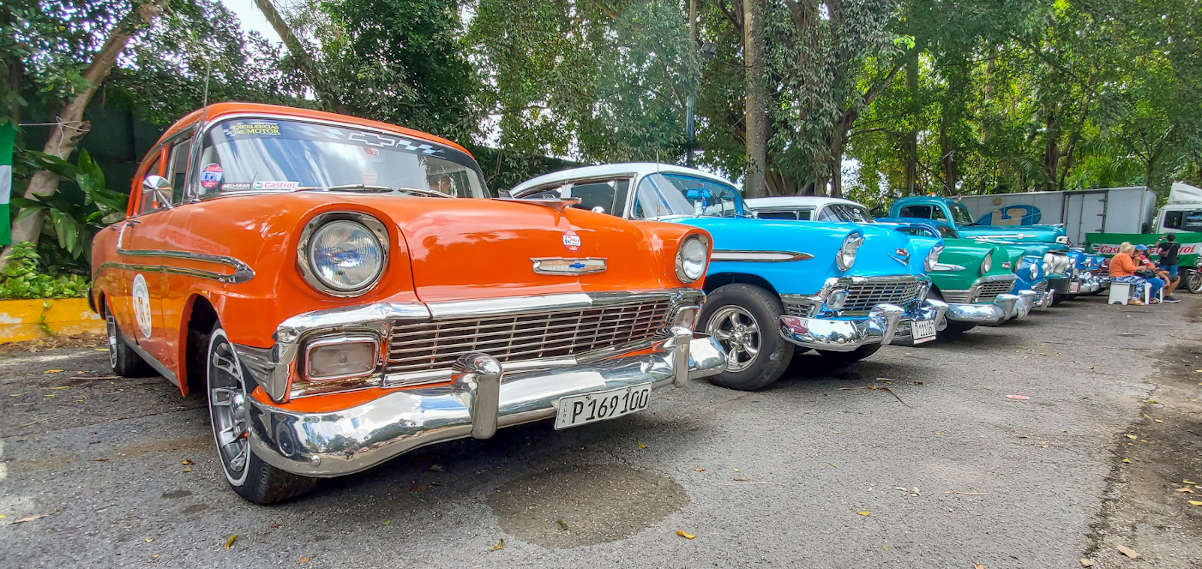 Club de Autos Antiguos A LO CUBANO