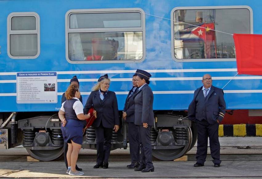 El inicio del servicio del transporte por ferrocarriles tiene su hora cero en el sábado 13 de julio. Entérese sobre cómo viajar por Cuba en trenes de lujo.