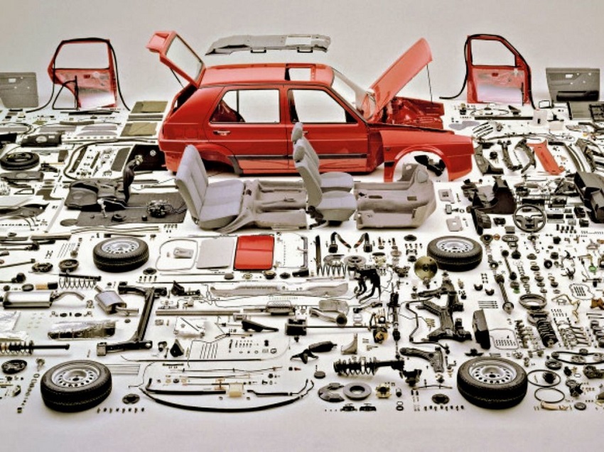 Curiosidades del mundo del motor, màs de 30000 piezas en un auto