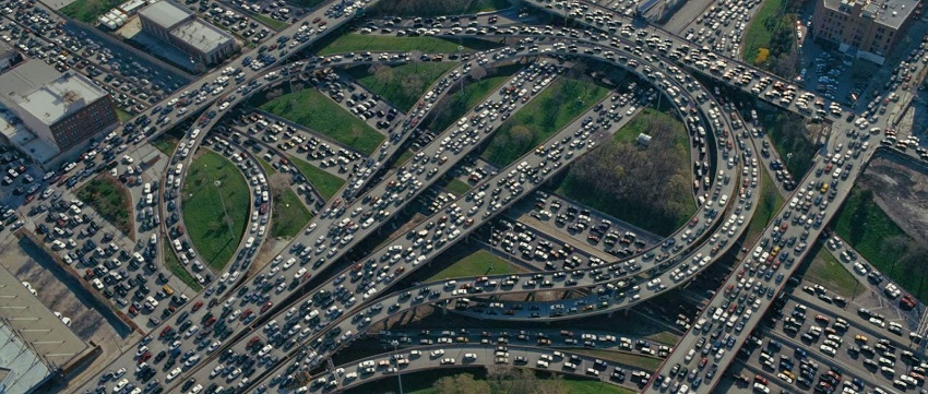Inmesa cantidad de autos en Los Angeles, California. Mundo del Motor