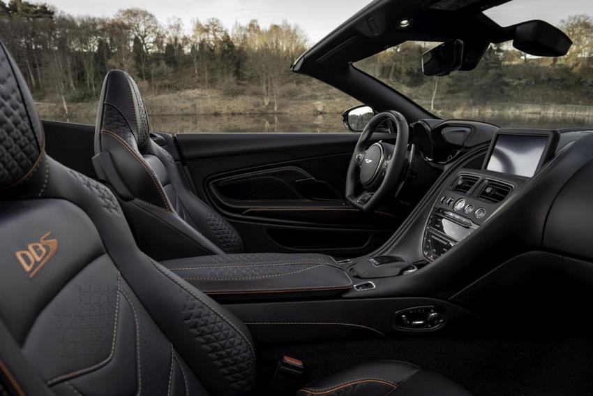 Interior del Aston Martin DBS Superleggera Volante