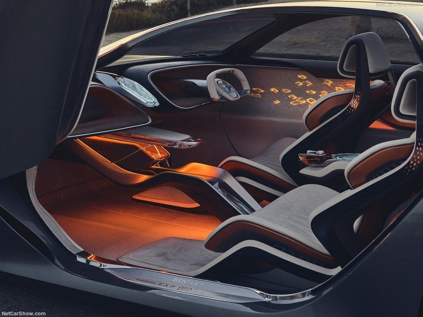 Interior del Bentley EXP 100 GT prototipo