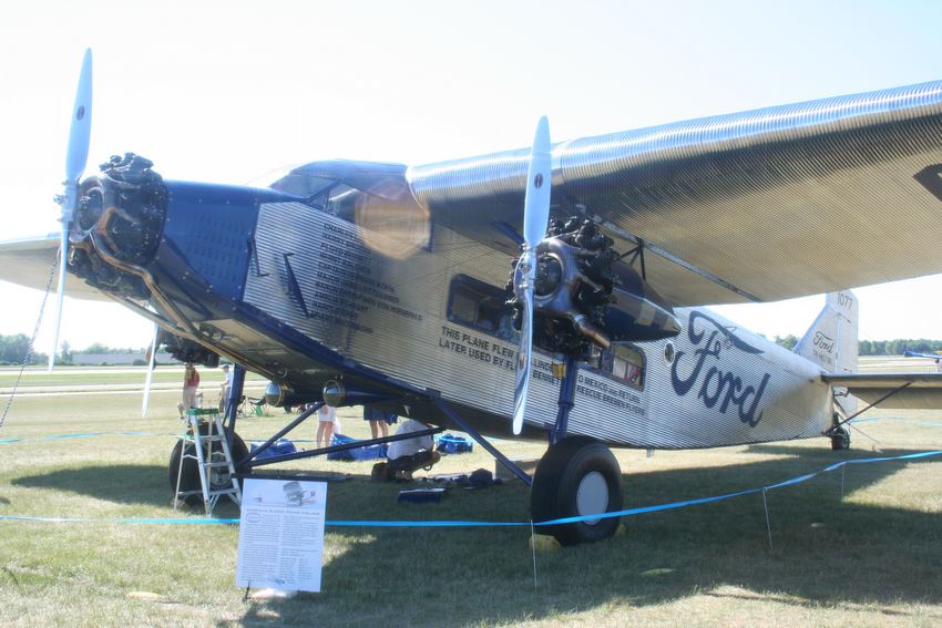 Ford Trimotor Cabina