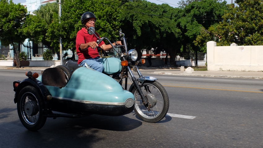 Silverio Villafranca fundador del Club de motos CZ-JAWA Cuba