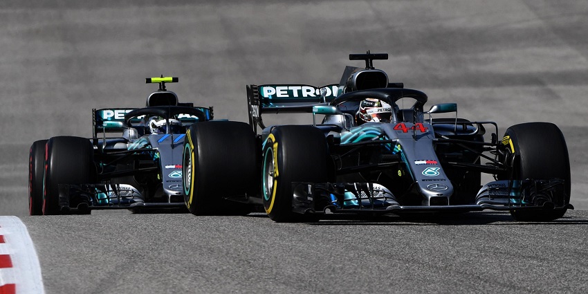 Bottas y Hamilton en test de Barcelona