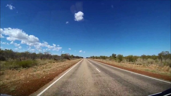 Stuart Highway australiana sin limite de velocidad