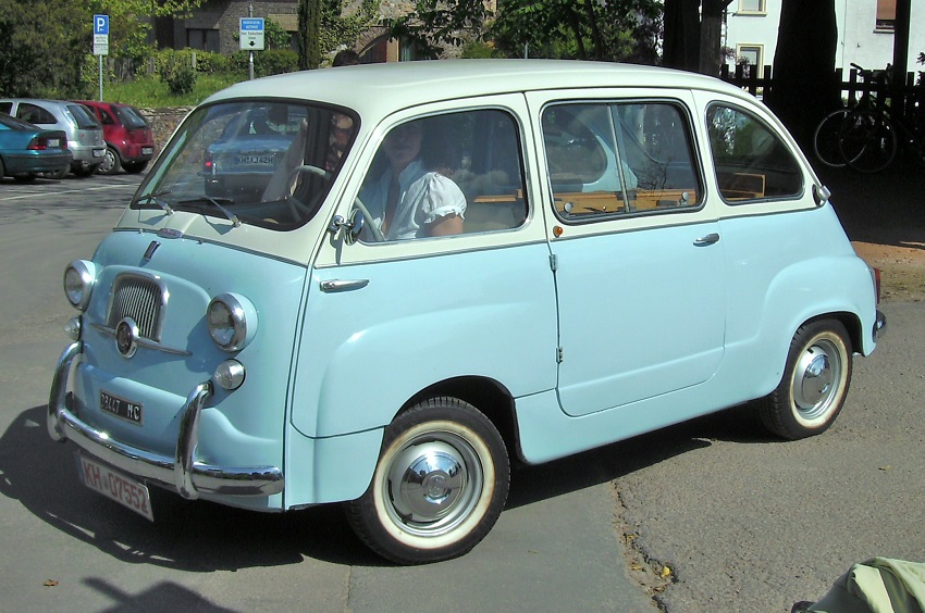 600 Multipla: Fiat inventa el monovolumen