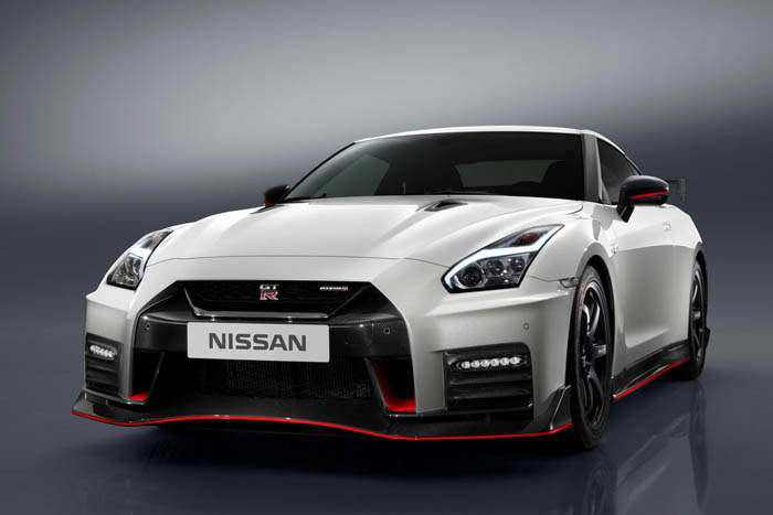 Nissan GT-R NISMO 2017: los mismos 600 CV pero con más equilibrio