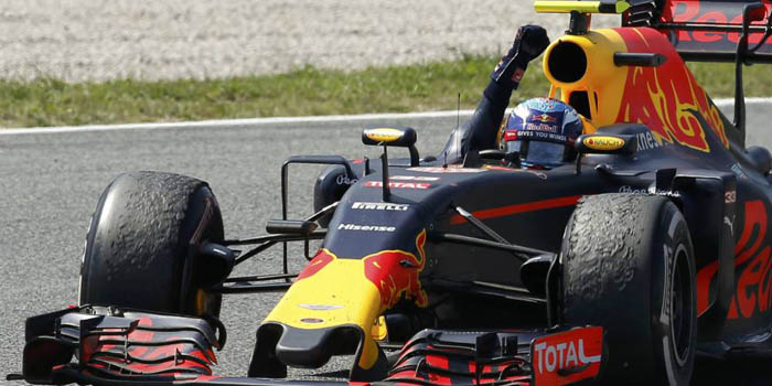 Red Bull lleva a la gloria a Verstappen en España