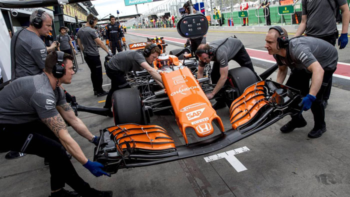 McLaren y Honda pasan al ataque en el GP de España
