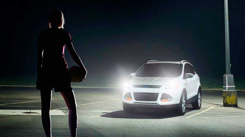 Ford potencia la seguridad con luz larga