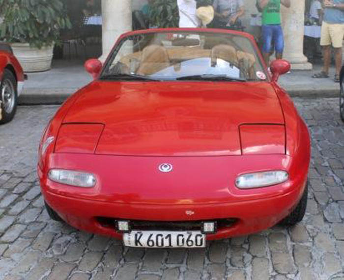 Los Mazda ruedan en Cuba