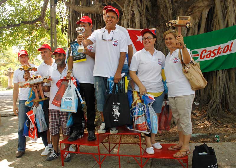 Debutantes ganan Copa Castrol 2015 en Rally de Regularidad