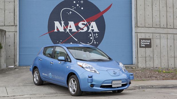 Nissan y la NASA se suman a la carrera por el coche autónomo