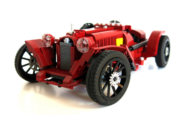 Otra obra de arte: Alfa Romeo 8C 2600 Monza, en Lego