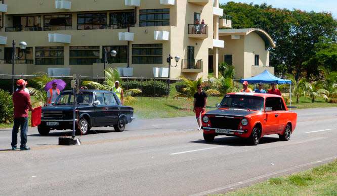 Encuentro de habilidades del Club de Autos Rusos de la Habana