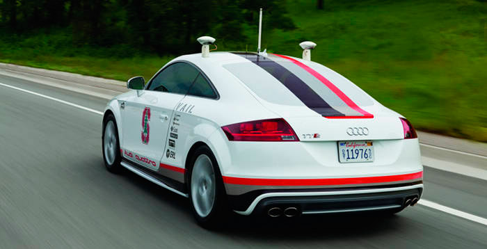 El Audi TTS a casi 200 km/h sin conductor