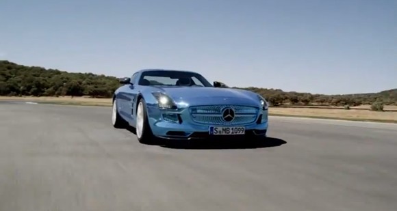 Video: Mercedes-Benz SLS AMG Elecrtric Drive (The sound of silence)