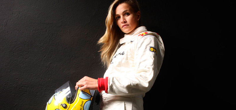 Las mujeres motorizadas Las mujeres se hacen dueña del motor