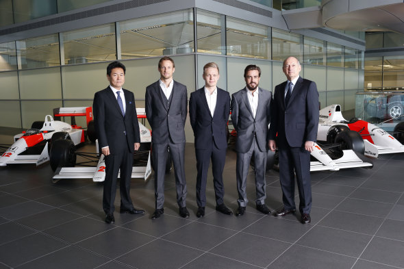McLaren-Honda: Alonso y Button, titulares; Magnussen, reserva