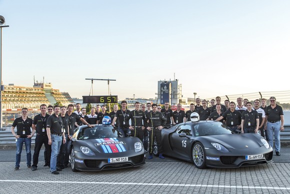 Porsche 918 Spyder: 6 minutos 57 segundos y nuevo récord para un coche de serie en el Nürburgring