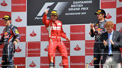 Podio Silverstone 2011 Primera victoria de Ferrari y Alonso con muchos aliados