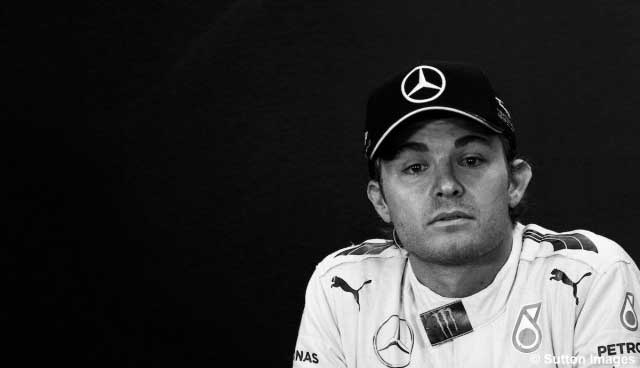 Rosberg asume su culpabilidad en el accidente de Spa: "Pido disculpas a Lewis y al equipo"