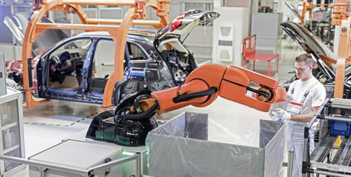 Klara: así es el nuevo robot empleado por Audi