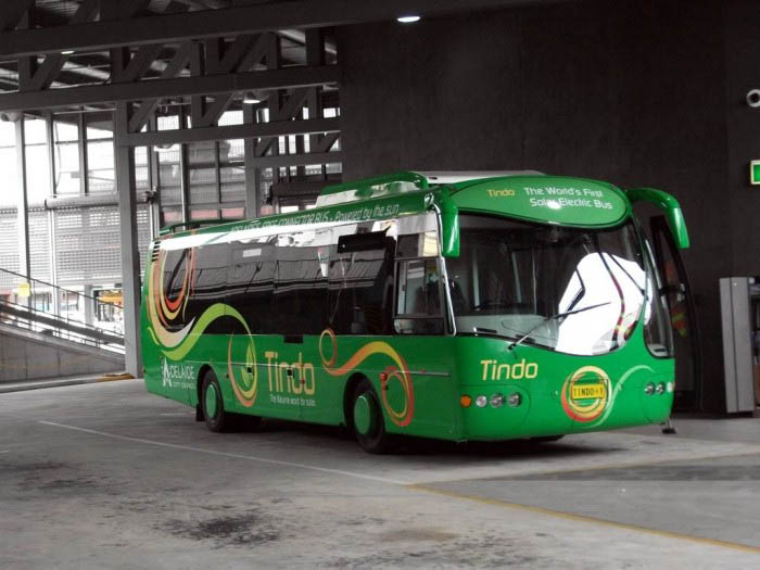 Tindo, el primer autobús australiano de energía solar y gratuito