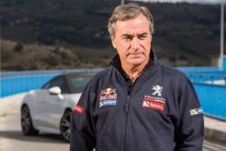 Carlos Sainz, al volante del Peugeot RCZ R