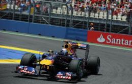 Vettel vence en Valencia, Hamilton sigue líder