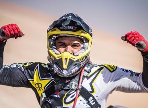 Quintanilla vence en Abu Dabi