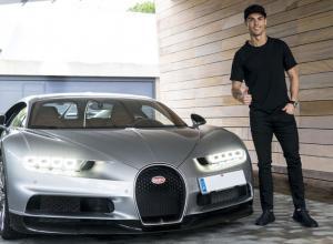 Cristiano Ronaldo con su Bugatti Chiron Cristiano Ronaldo, dueño del único Bugatti Chiron en España