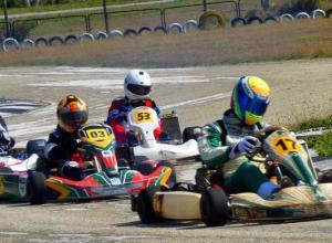 Tercera y cuarta pruebas válidas 2015 Duelos inolvidables en kartódromo de Cuba