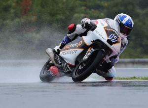 Peugeot en el Mundial de Moto 3 Peugeot en el Mundial de Moto 3