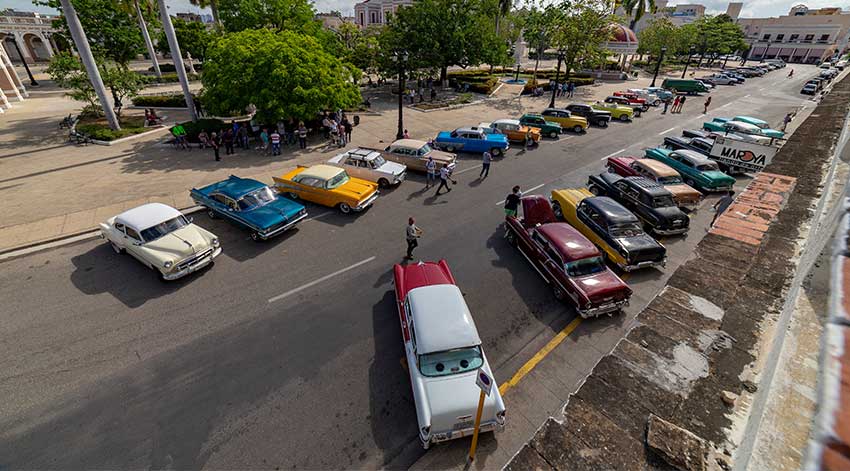 Charangoneando en Cienfuegos junto a Moto 100