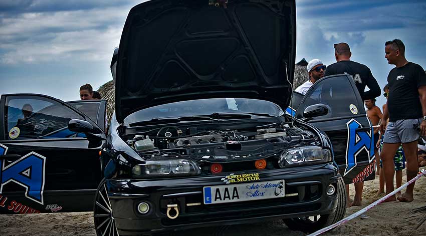 El taller Auto Adornos Álex (AAA), líder en instalación de sonidos en automóviles, inauguró la etapa estival en la marina náutica al este de La Habana.