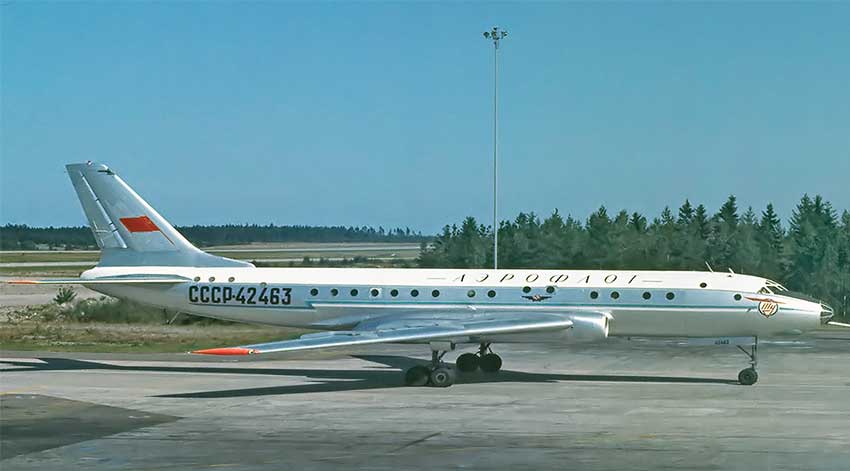 TU-104