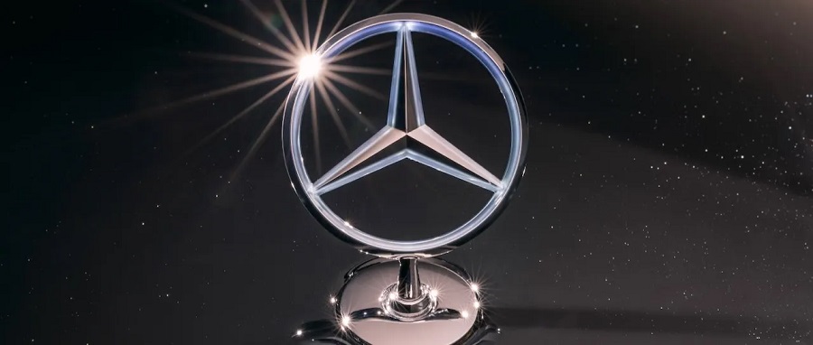¿Qué pasó con las insignias en el capó de los coches?