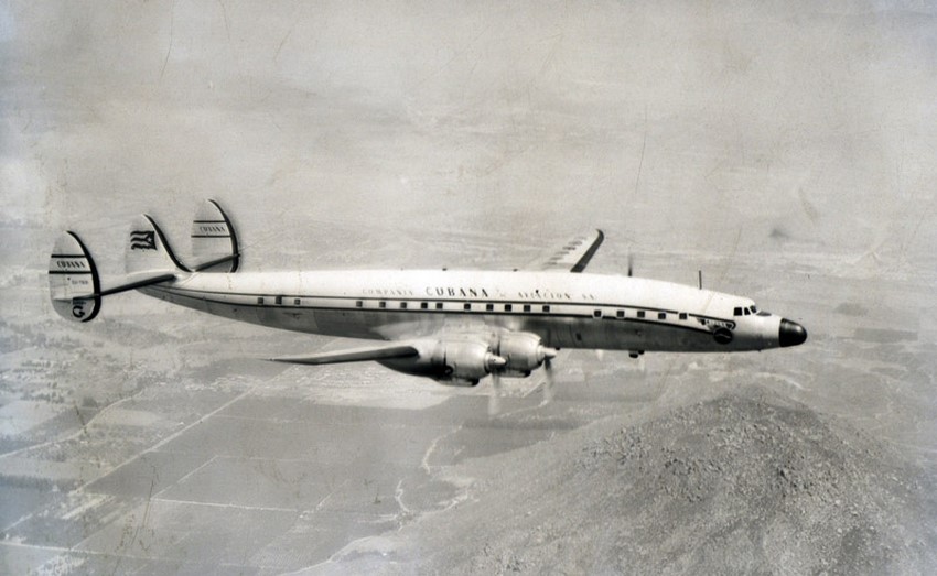 Un Lockheed L-1049G “Super G Constellation” el más moderno de los tres modelos adquiridos por Cubana de Aviación. Foto de 1956.