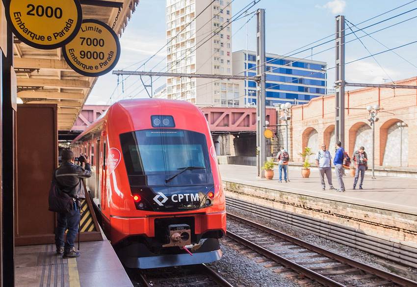 ferrocarril en brasil