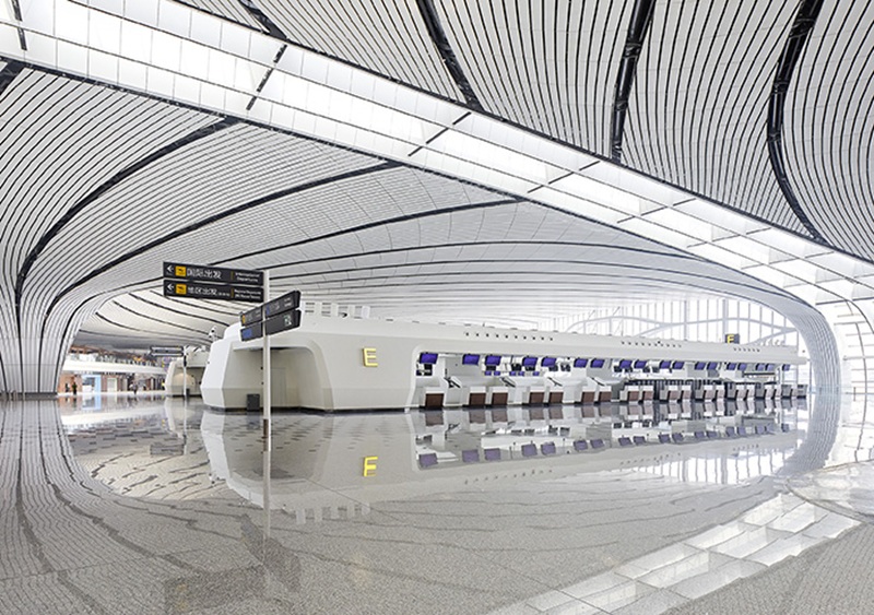 Un Gigante de cristal y acero: Daxing, el futuro del transporte aéreo 