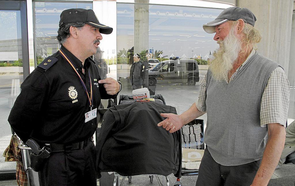 Rene Becker en el aeropuerto de Mallorca