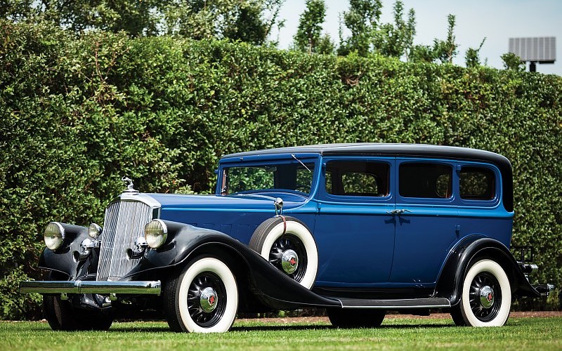 Pierce-Arrow azul