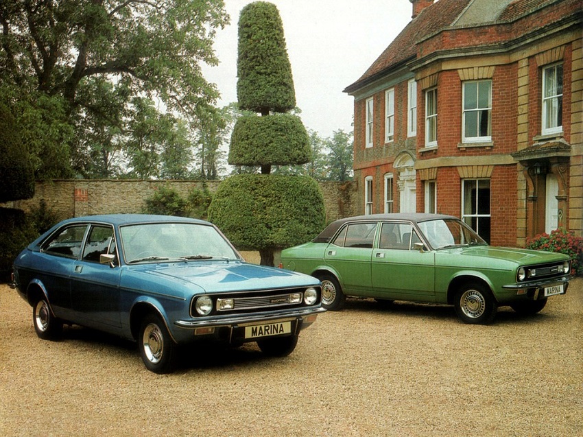 2 Morris Marina 1971