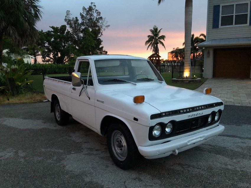 Toyota Hilux 1ra Generación R10