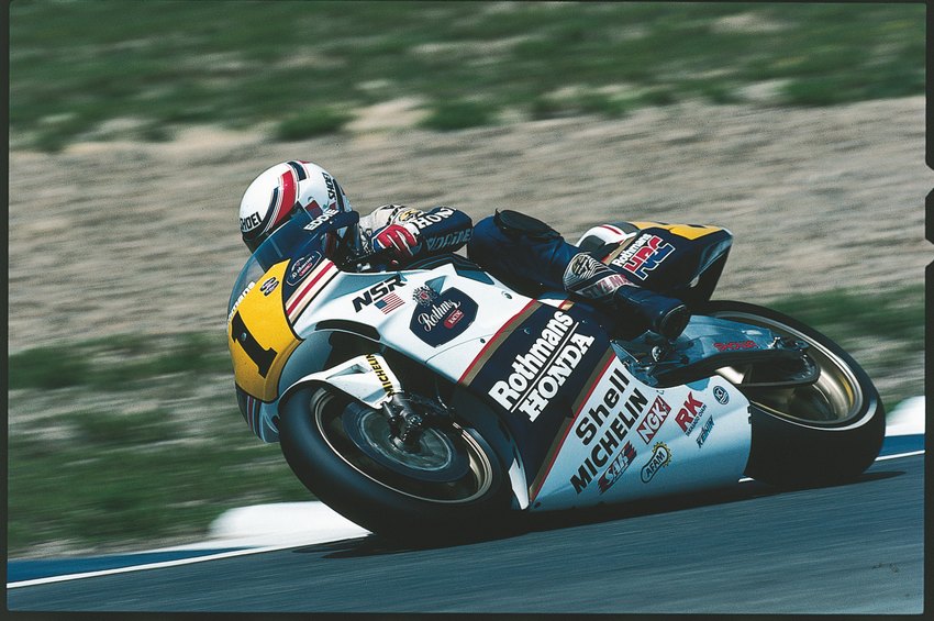 Eddie Lawson con su Honda