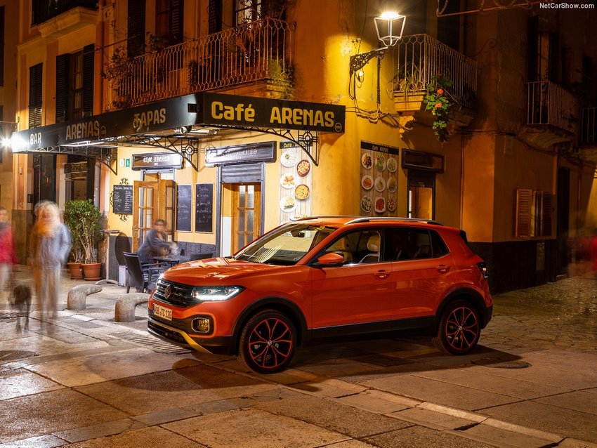 El flamante SUV Volkswagen T-Cross incursiona en el competido segmento de los utilitarios urbanos con cuatro niveles de equipamiento y un motor de 110 CV.