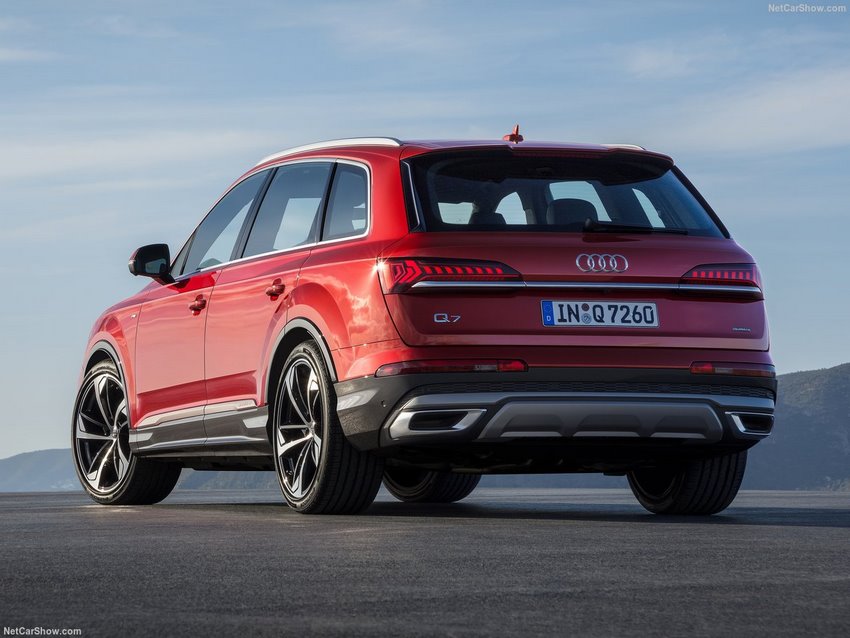 Audi Q7 parte trasera