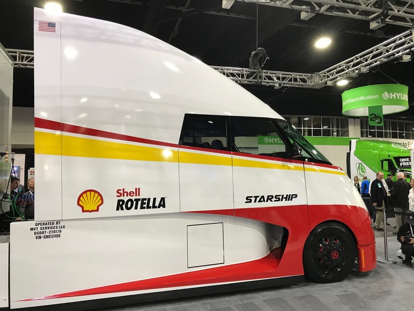 Shell se especializa en combustibles y lubricantes desde hace años, pero recientemente ha desarrollado junto a AirFlow el Starship, un camión híbrido.